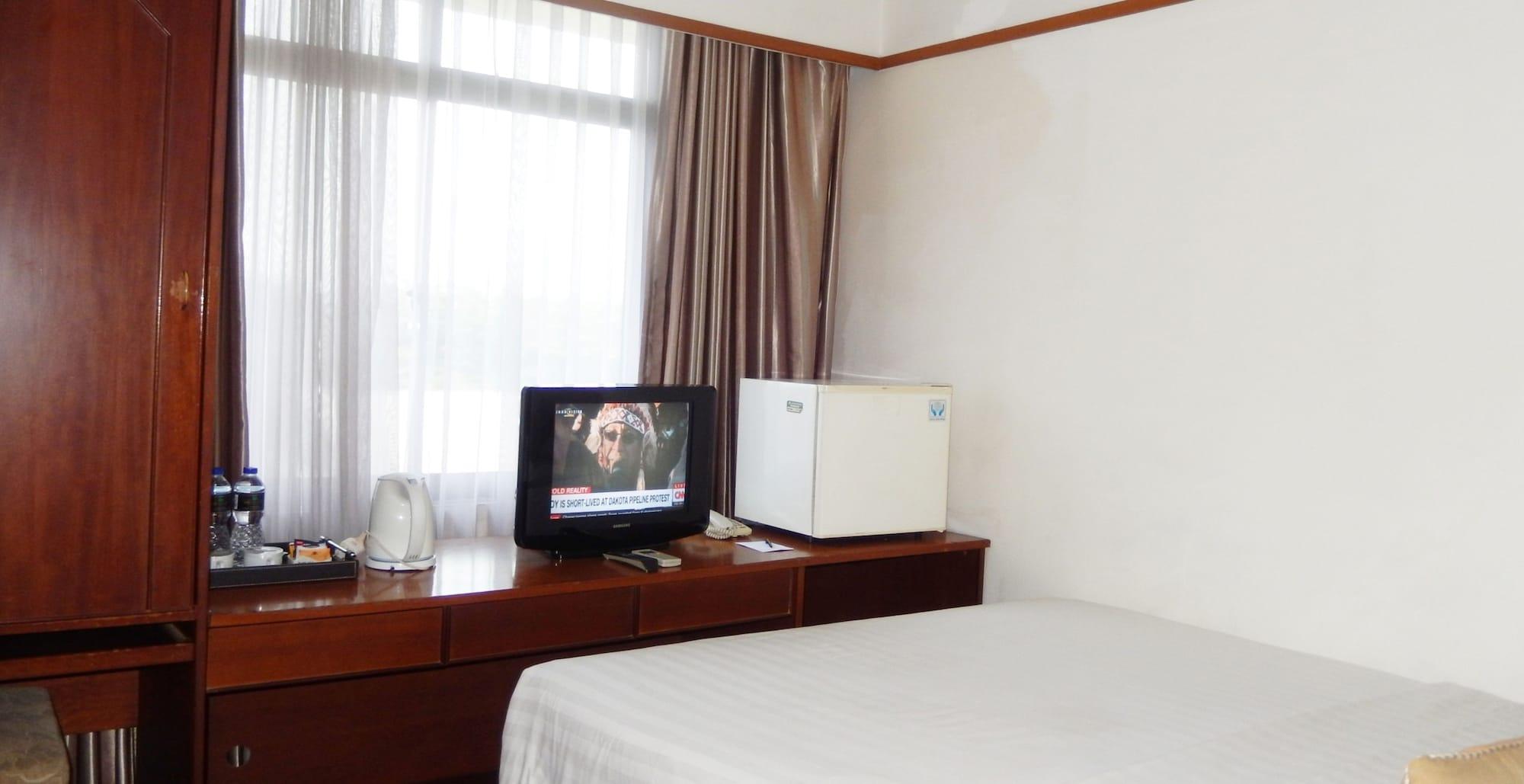 Grand Pasundan Convention Hotel Bandung Esterno foto