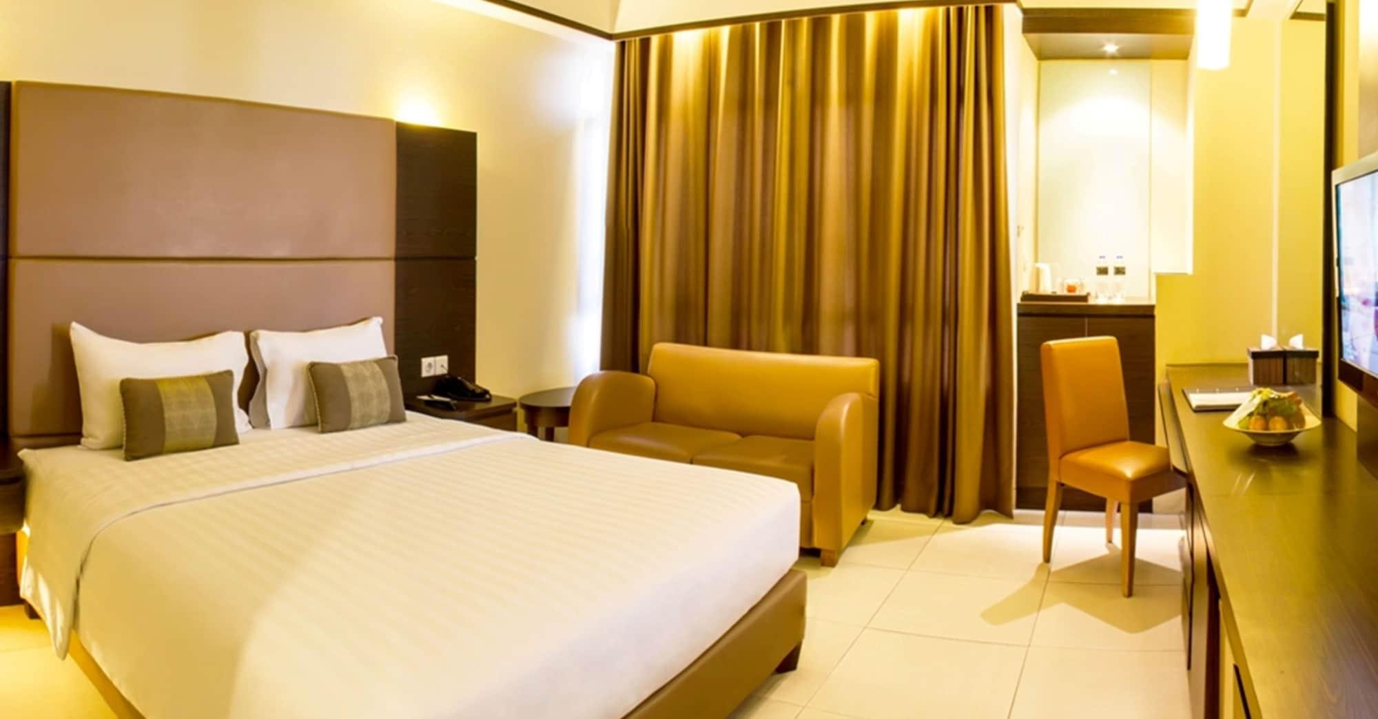 Grand Pasundan Convention Hotel Bandung Esterno foto