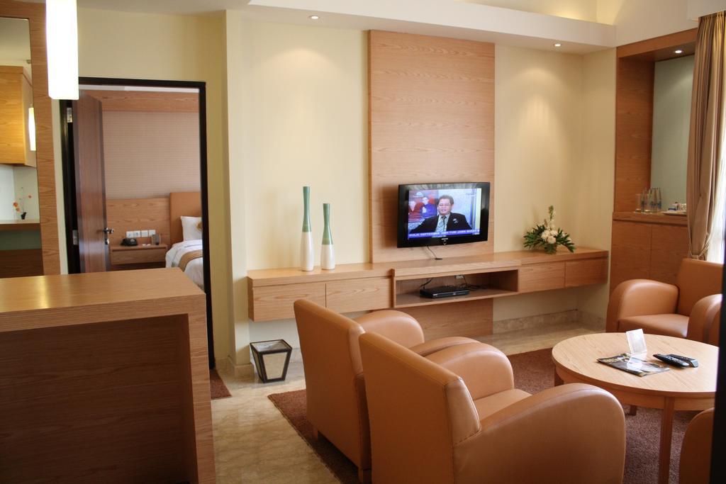 Grand Pasundan Convention Hotel Bandung Esterno foto
