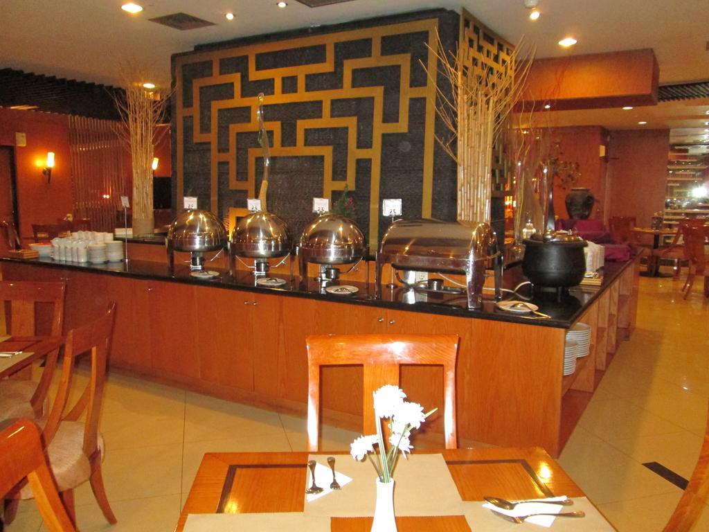 Grand Pasundan Convention Hotel Bandung Esterno foto