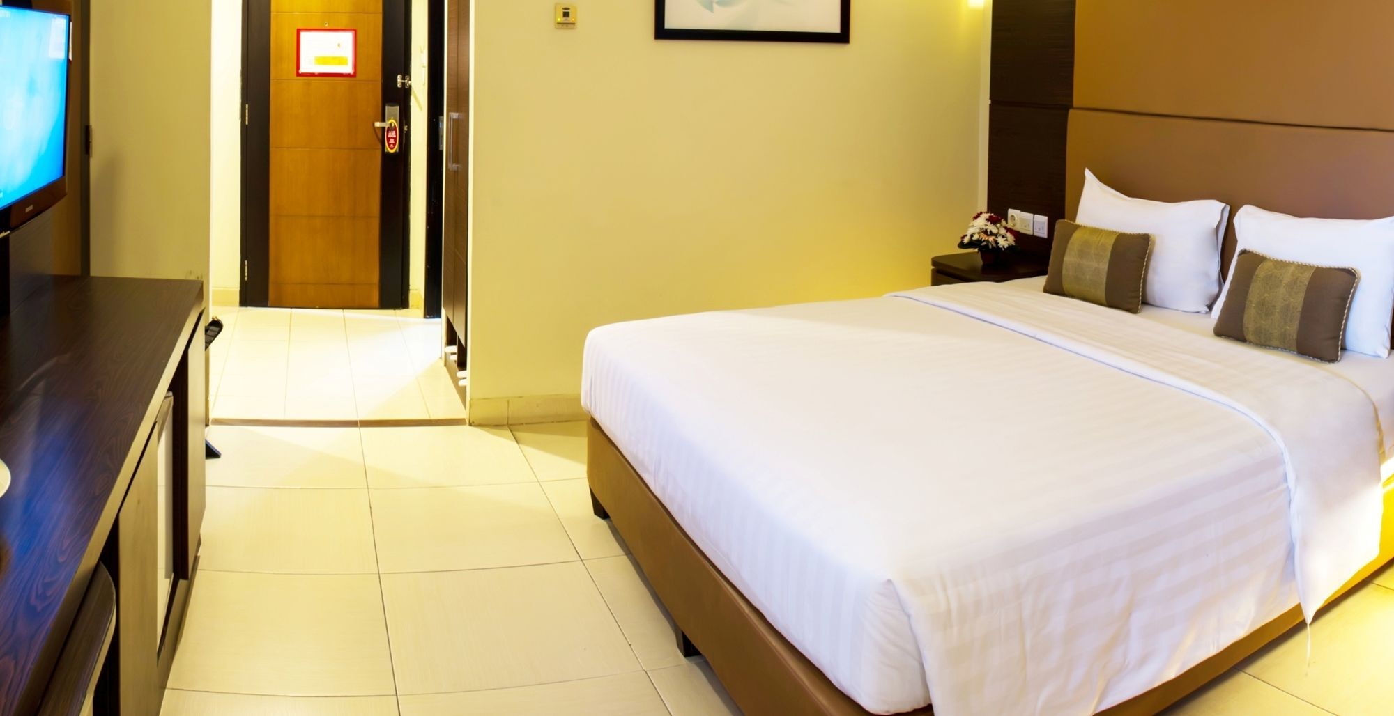 Grand Pasundan Convention Hotel Bandung Esterno foto